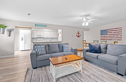 Chic's Beach Condo | Chix Beach. Spacious 3 bedroom 2 bath condo in the best area of Virginia Beach.
