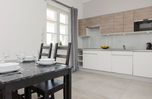 Srodmiescie Apartment | Chmielna 1/3 | Beautiful Apartment | AC