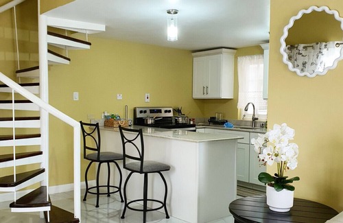 Barbican Apartment | Choose To Be Happy @ The Seville #C4 [2-Bedroom]