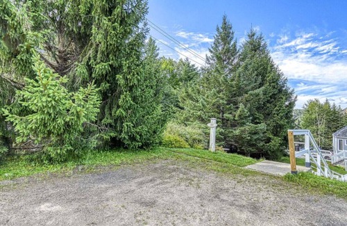 Mont-Tremblant Pedestrian Village Condo | Chouette Tremblant Ski In/Out Pedestrian Village