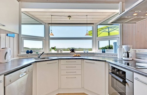 Lakolk House | "Chrisse" - 550m from the sea by Interhome