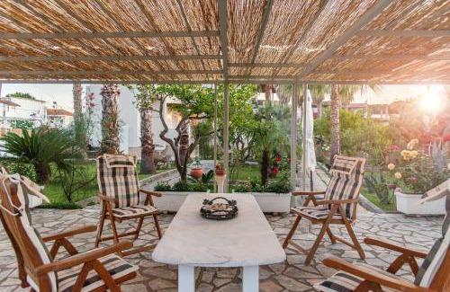 Kavos House | Christa Luxury Apartments