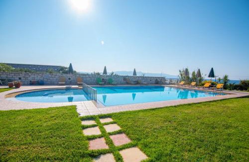 Pyrgos Psilonerou Apartment | Christiana Apartments