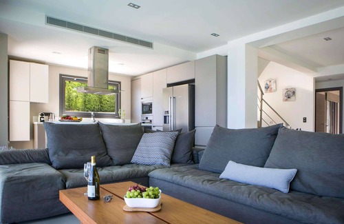 Mousata Villa | Christina - Five Bedroom Villa, Sleeps 10