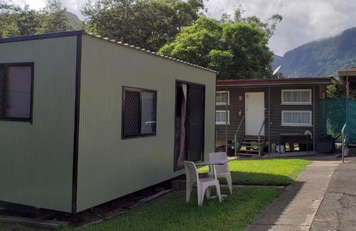 Lamington House | Christmas Creek Café & Cabins