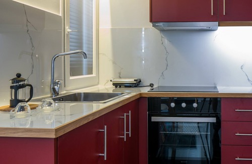 Rafina-Pikermi Apartment | CHROMA Lodge Rafina