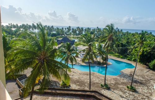 Diani Beach Apartment | Chrystal Baharini Studio Apartments on the beach