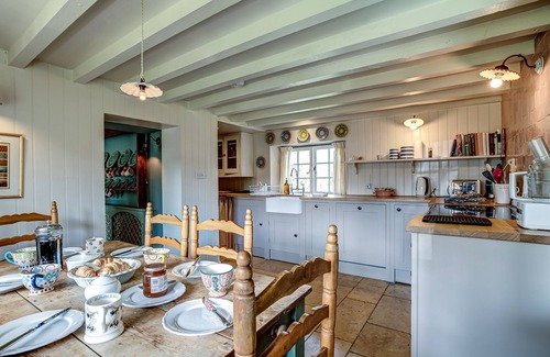 Whichford Cottage | Church End Cottage | Cotswolds Holiday Let | 3 Beds & Sleeps 6