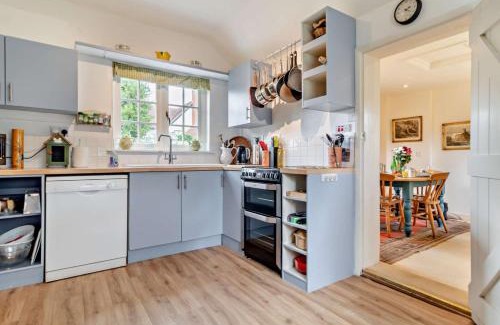 Campsea Ashe House | Church Farmhouse Annexe