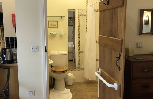 Lighthorne Bed & Breakfast | Church Hill Farm B&B