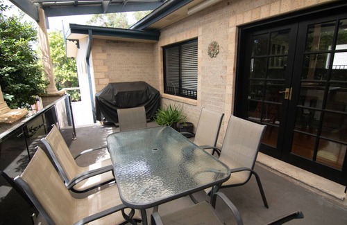 Warrimoo House | Church House - Warimoo large living and games room