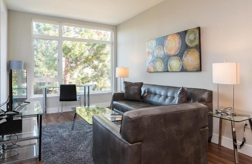 Shoreline West Apartment | Churchill Living Montrose