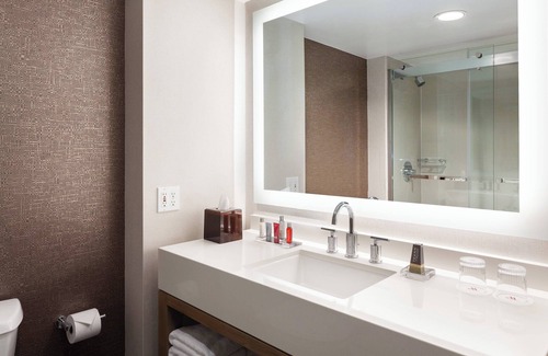 Covington Hotel | Cincinnati Marriott at RiverCenter