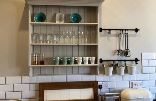 Old Town Hastings Apartment | Cinque Ports Retreat