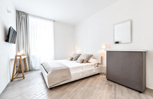 La Spezia Historic Centre Apartment | Cinque Terre Bridge