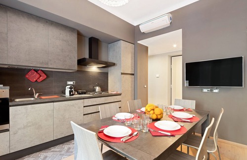 La Spezia Apartment | Cinque Terre The Promenade Apt - Two bathrooms