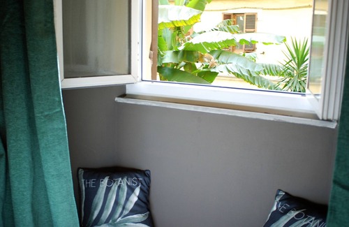 La Spezia Apartment | Cinque Terre The Promenade Apt - Two bathrooms