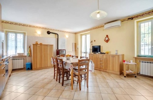 San Salvatore Monferrato House | Ciraldo villa in Monferrato x 8 with garden surrounded by greenery! New Management