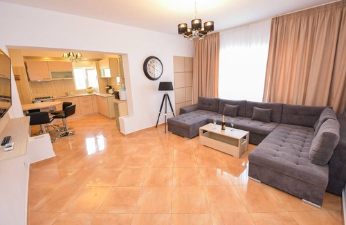 Bucharest City-Centre Apartment | Cismigiu Apartment - Cismigiu Gardens