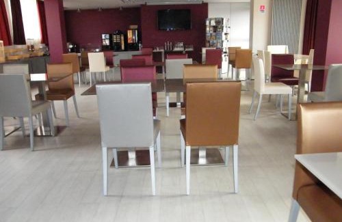 Vire Hotel | CIT'HOTEL Saint-Pierre