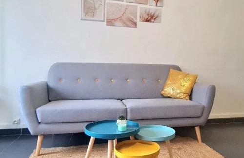Conches-en-Ouche Apartment | Citadin Familial, WIFI HD, parking centre ville
