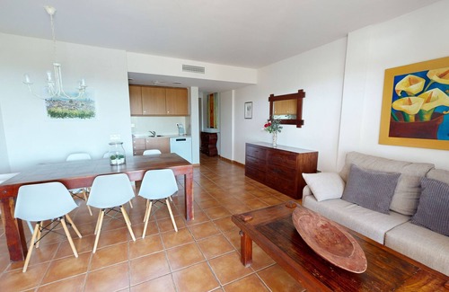 El Perello House | CITRONELLA LES OLIVERES