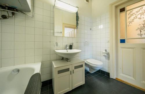 Biel Apartment | City Apartment with Rooftop Terrace