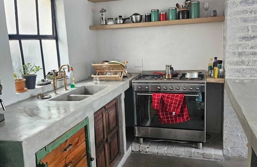 Bo'Kaap Apartment | City Appartment with Mountain Views
