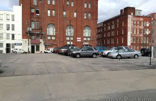 Monroe Ward Condo | City Arts District in Downtown VCU MCV