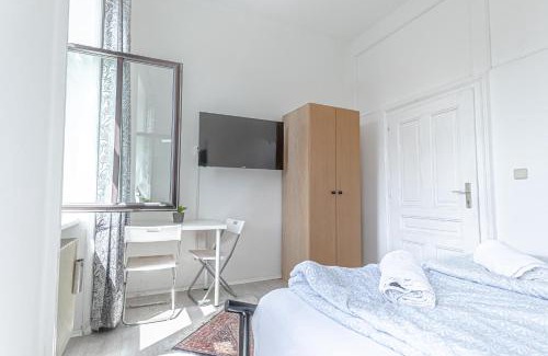 Brigittenau Apartment | City