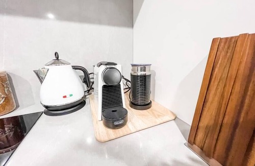Canberra City Centre Apartment | City CBD | Pool | Parking | Self check-in | Pets