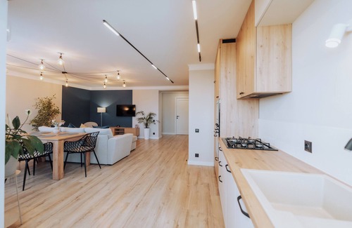Chisinau Apartment | City Center 2BR with Sauna, Walkable spot
