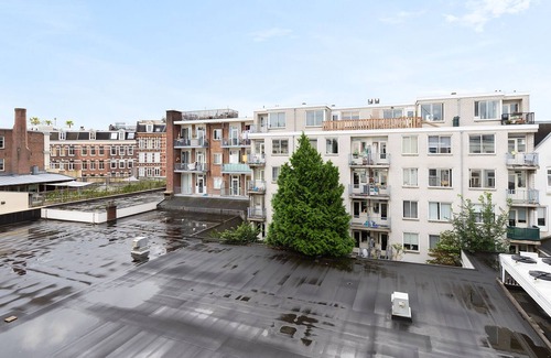 Oude Pijp Apartment | City center apartment for a group of 4 in Amsterdam