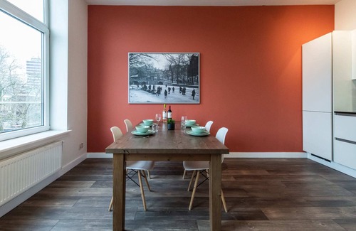 Oude Pijp Apartment | City center apartment for a group of 4 in Amsterdam