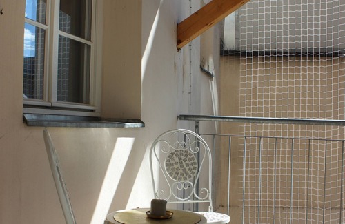Innsbruck City Centre Apartment | City Center Golden Roof 8