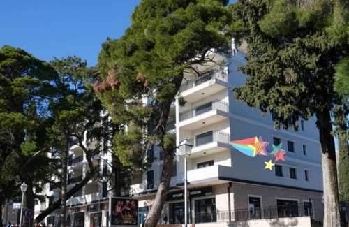 Trebinje Apartment | City Center Stylish 1BR Apartment w/Pool