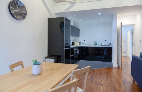 Leeds City Center Apartment | City Centre Penthouse Apartment