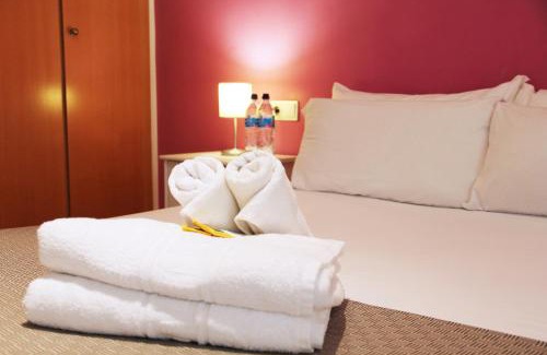 La Xerea House | City Centre Room