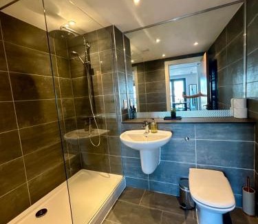 Manchester City Centre Apartment | City centre, Top floor apartment, Two balconies