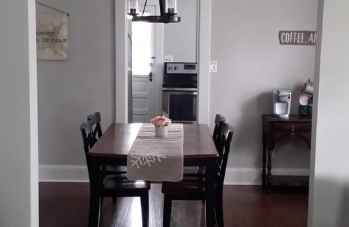 Winchester House | City Charmer near Historic OldTown Winchester.