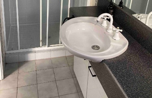 Traralgon House | City Chic Townhouse