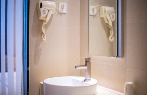 Shiqiao Hotel | City Convenient Hotel Chimelong Branch