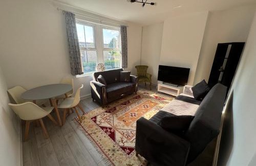 Enfield Highway Apartment | City Escape