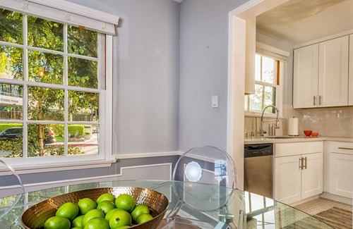 Burbank Apartment | City Escape Living