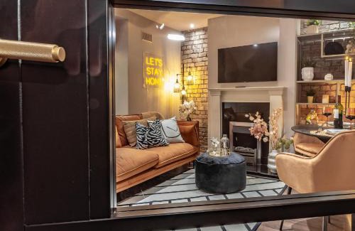 Waterford House | City Escape Waterford City Sleeps 6