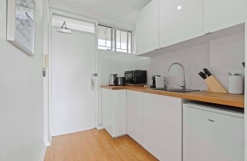 Woolloomooloo Apartment | City Escape with Panoramic Views