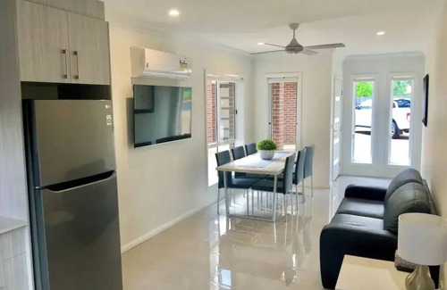 Wagga Wagga Apartment | City escape without the hustle and bustle!