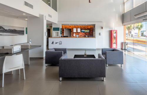 Ciudad del Carmen Hotel | City Express Junior by Marriott Ciudad del Carmen Aeropuerto