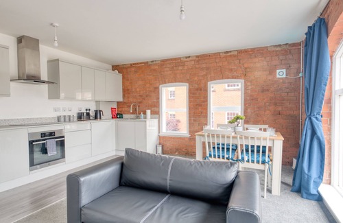 Hull Old Town Apartment | City Flat in Hull-Silvester Street-Free Parking