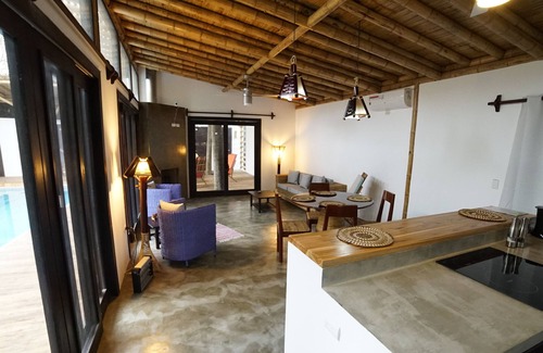 Ayampe House | City Getaway To The Beach